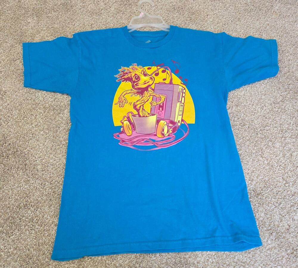 Tee Fury Blue Marvel Comics Guardians of the Galaxy Groot Graphic t-shirt Size M